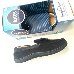 TOTES NWT Mens XL 11-12 Black Memory Foams Slippers Moccasin Slip On Loafer TM2
